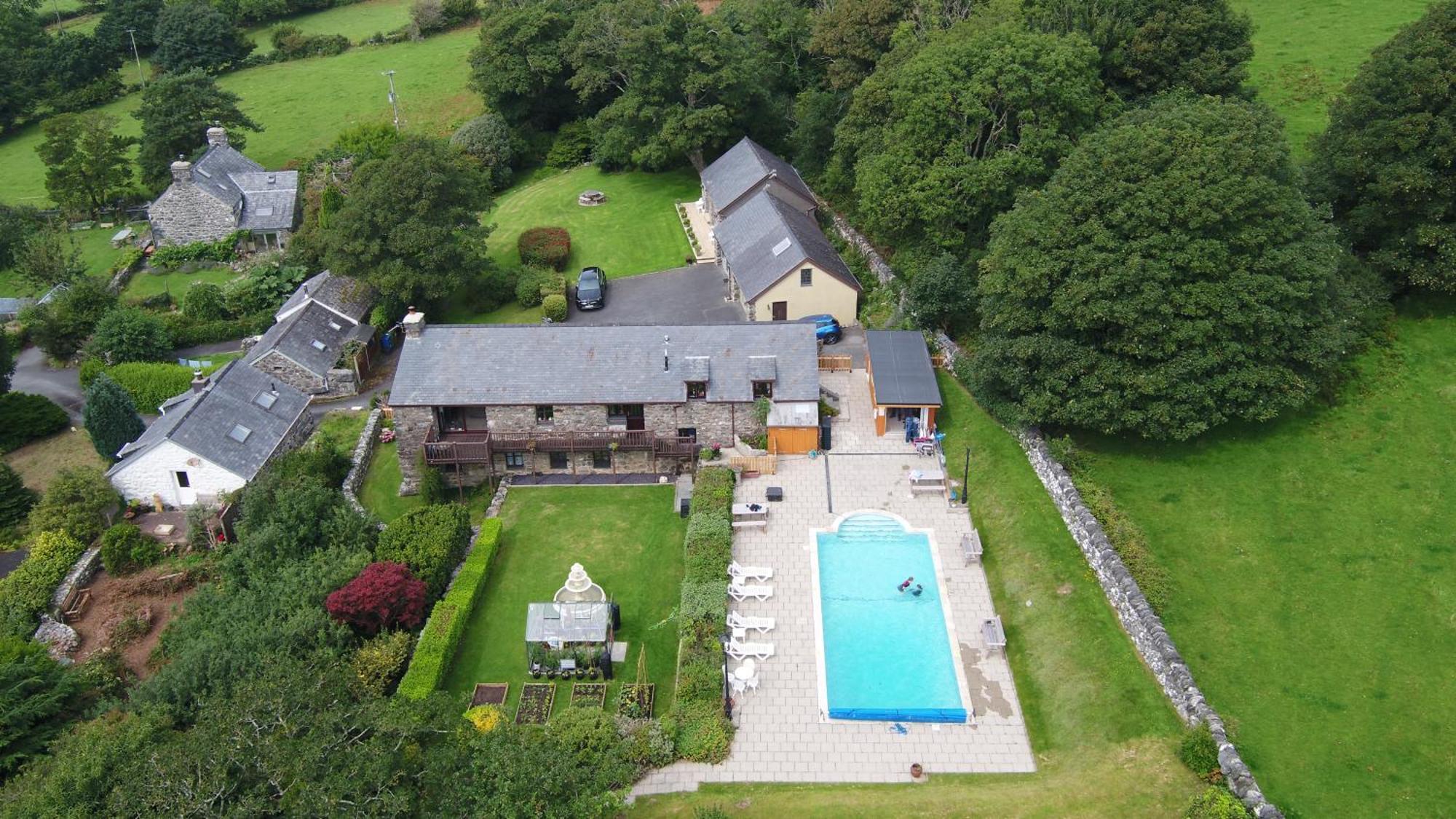 The Old Farmhouse B&B Dyffryn Ardudwy Exterior photo